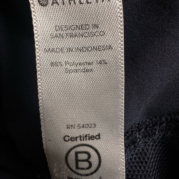 Athleta Women’s Navy Board Shorts Size 8 Swim Active Quick Dry - Picture 7 of 8